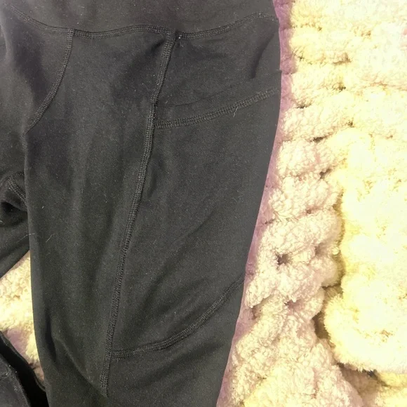 Hollister gilly hicks leggings with pockets - Picture 2 of 3